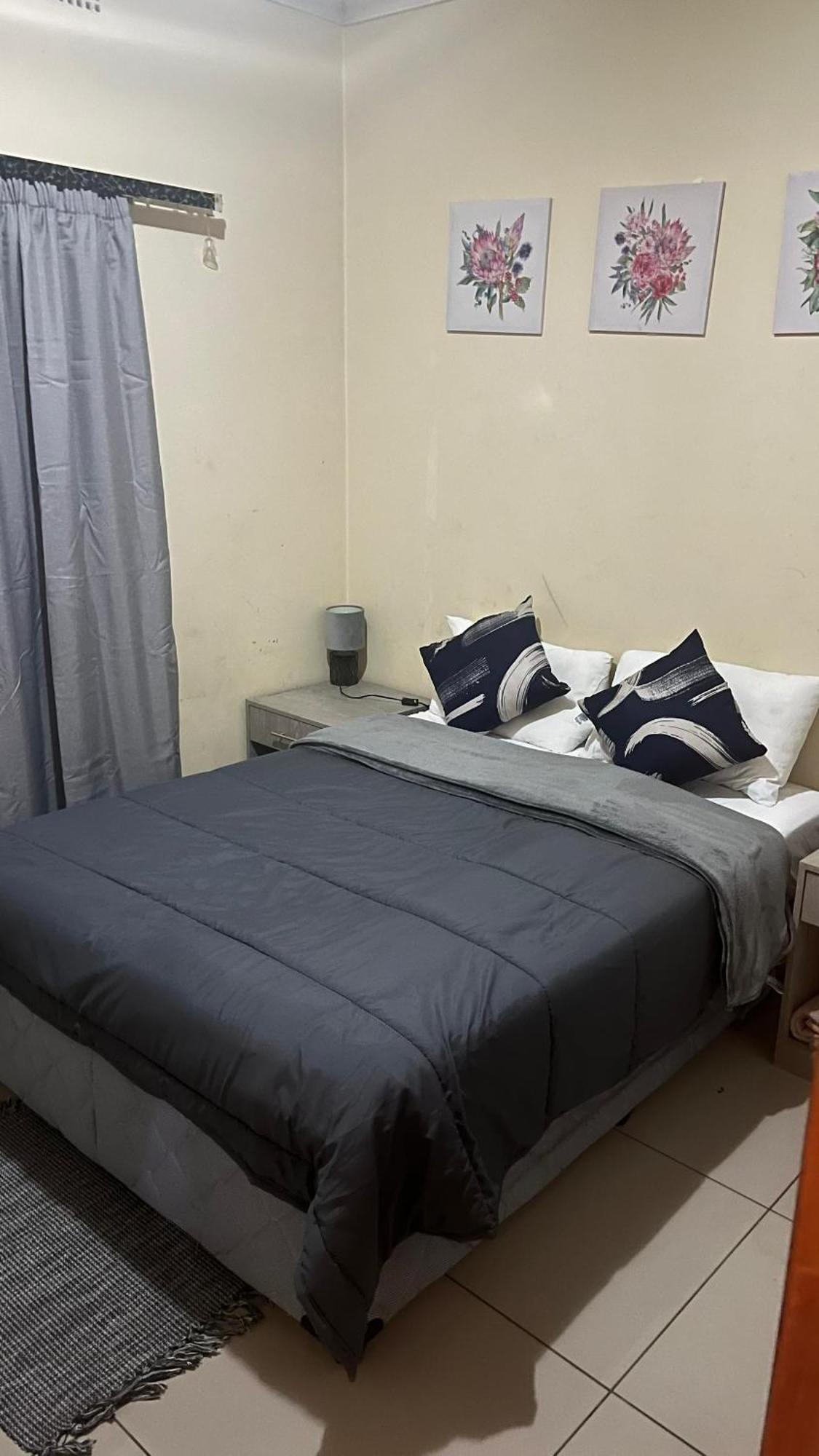 Zakhele Guest House 만지니 외부 사진